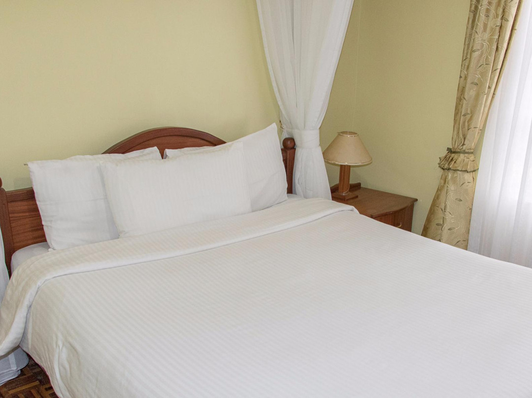 Pine Tree Gardens - Eldoret主图