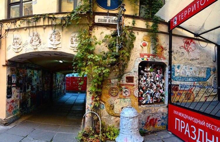 The Pushkinskaya 10 Art Center-圣彼得堡必去景点