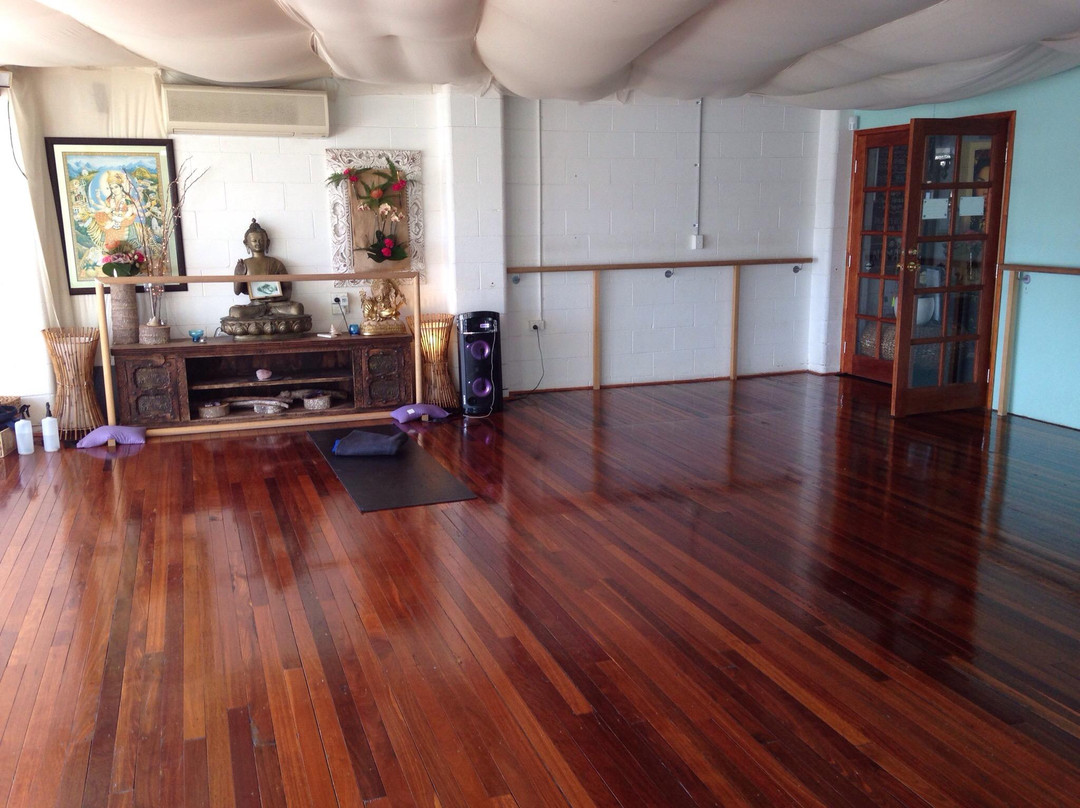 Essence of Living Yoga & Pilates Studio-美人鱼海滩必去景点