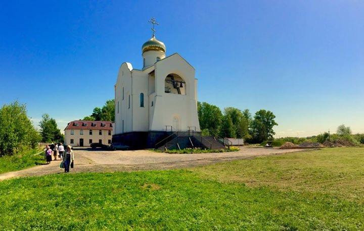 Church of the Holy Martyrs Adrian and Natalia景点图片