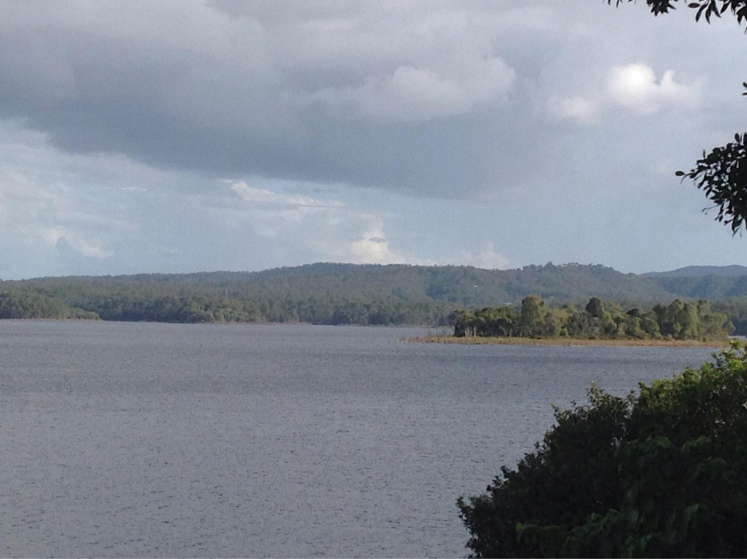 Lake Samsonvale景点图片