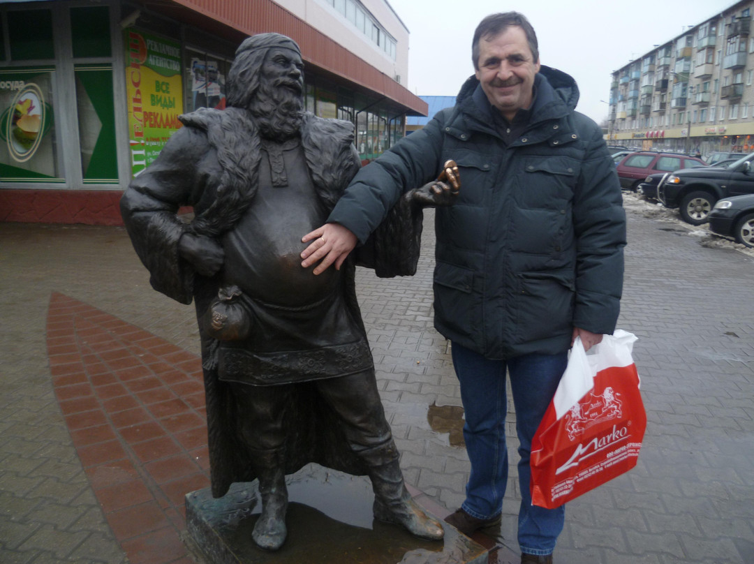 Sculpture Potolsk Merchant-波洛茨克必去景点