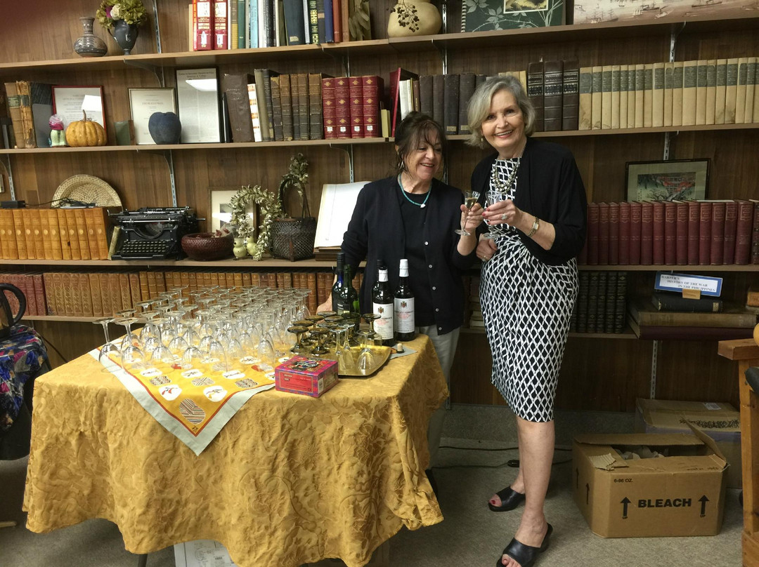 McCune Rare Book and Art Collection-瓦列霍必去景点