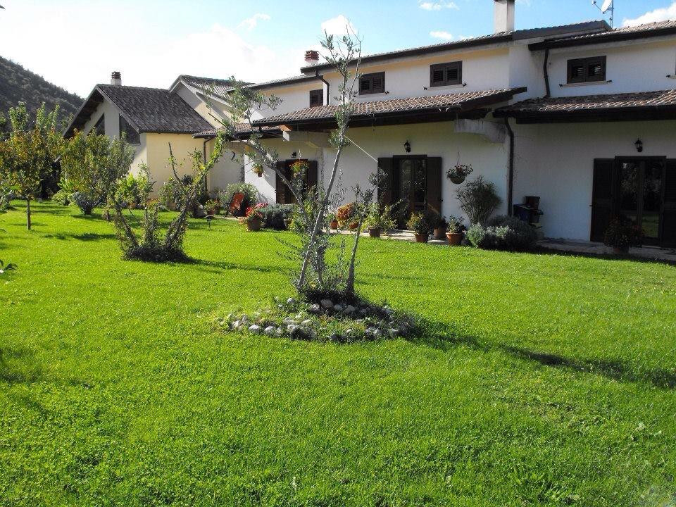 Introdacqua酒店住宿-B&B Genzana