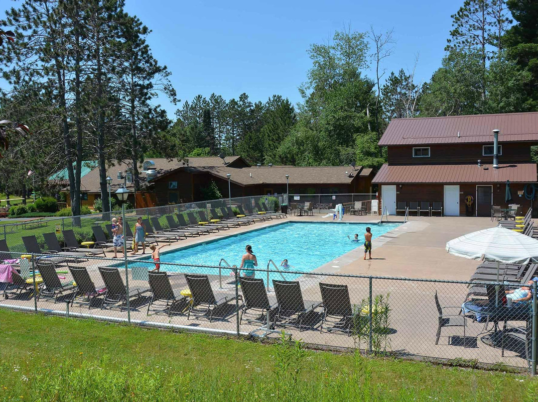 Treeland Resorts
