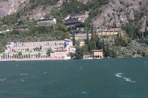 Ferry from Malcesine to Limone and Riva-马切尔西涅必去景点