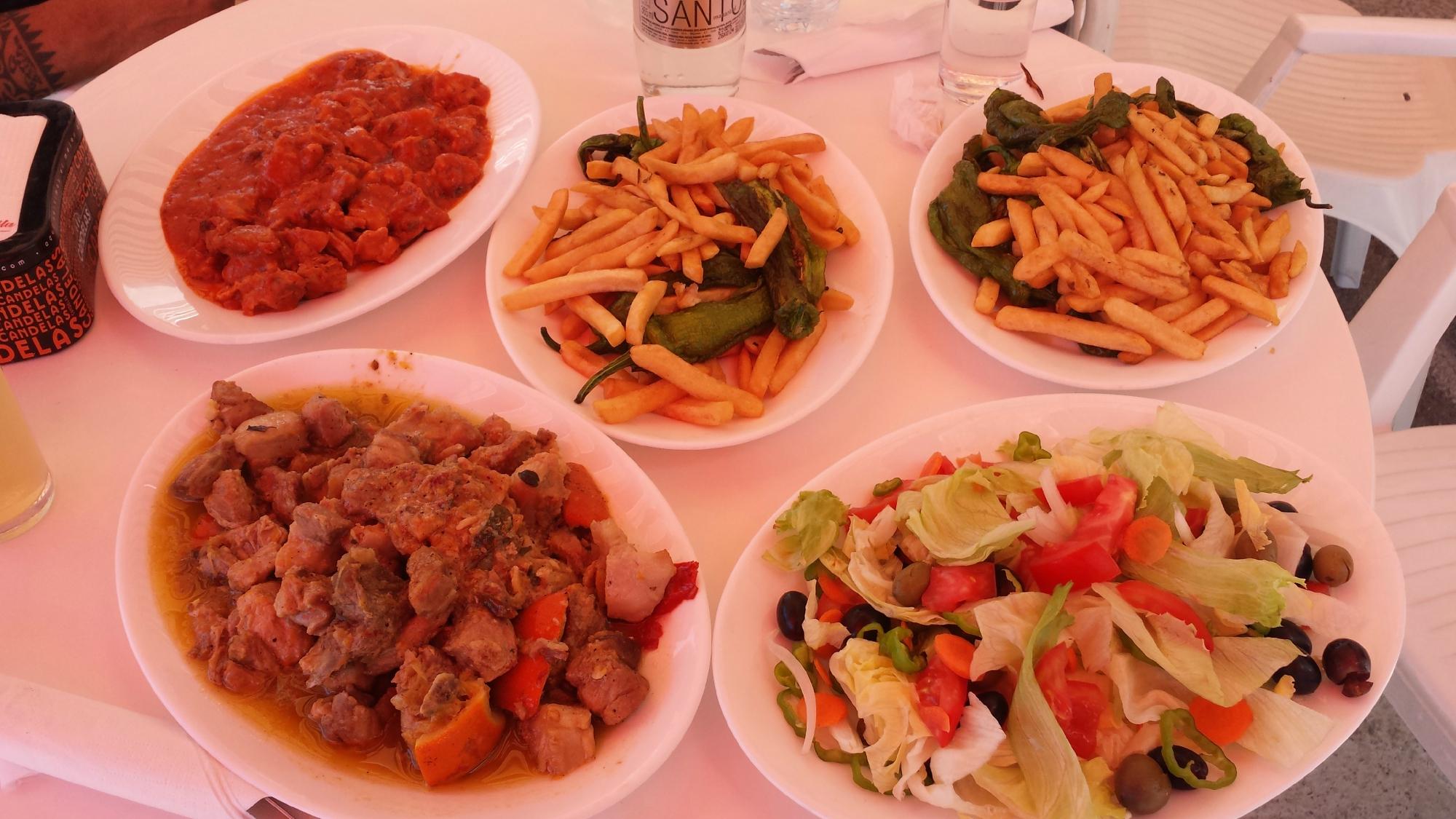 Posada los Guilos-餐饮
