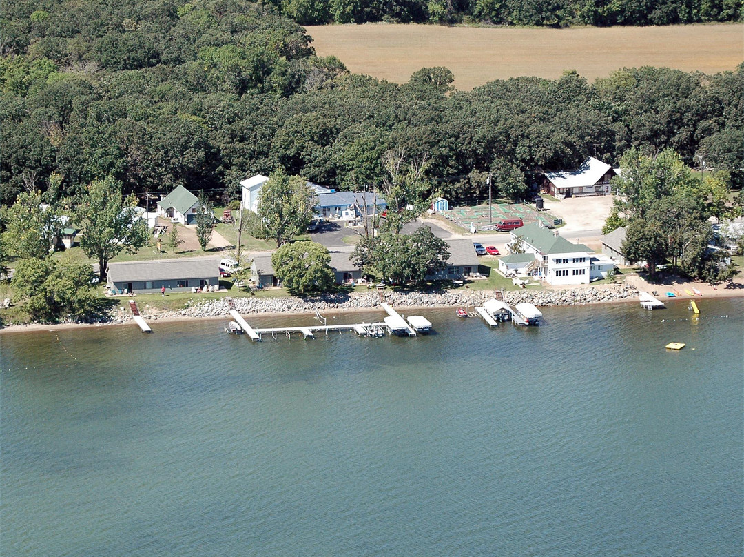 Barky's Resort
