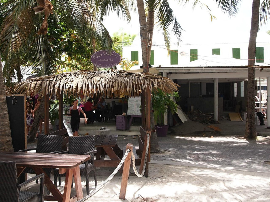 Pointe Blanche餐馆和美食-Chez Delphine