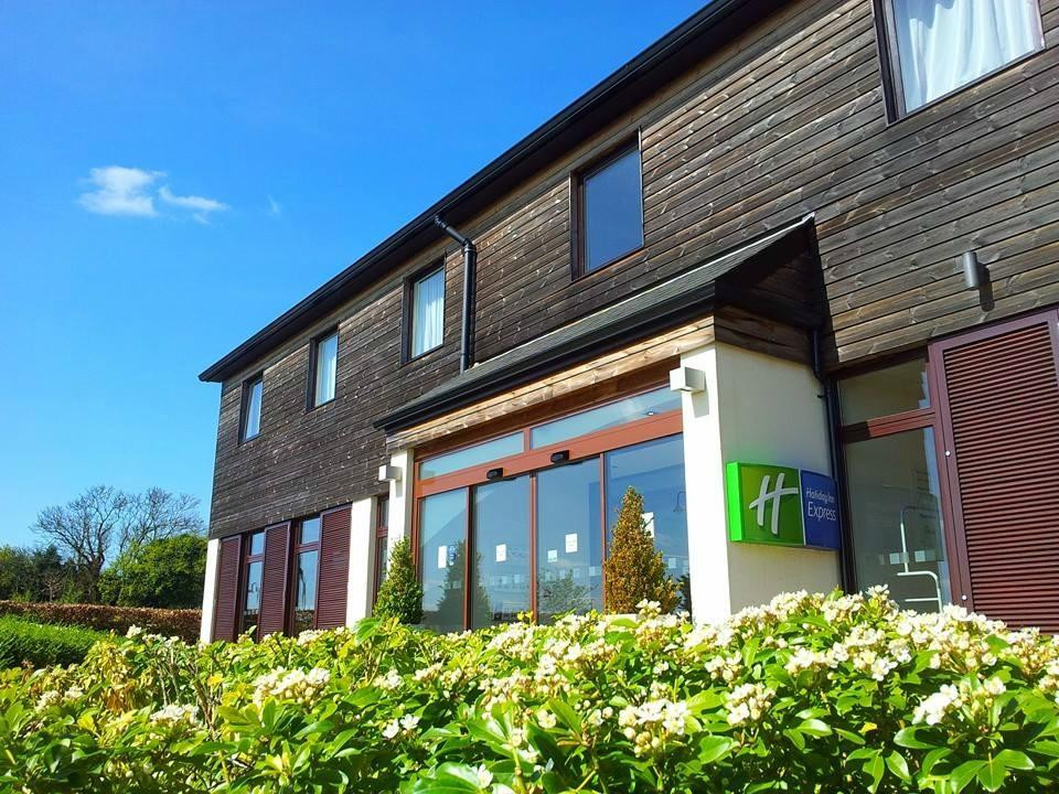 Epsom酒店住宿-Holiday Inn Express London - Epsom Downs by IHG