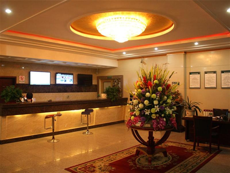 格林豪泰伊宁市阿合买提江路快捷酒店主图