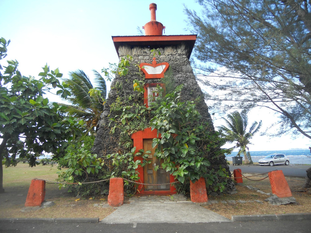 Tomb of King Pomare V景点图片