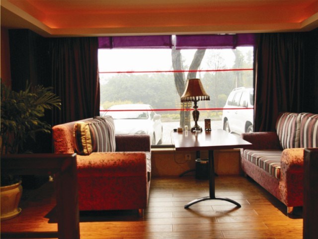 祥瑞湖上大酒店主图