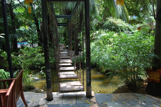 美丽春天温泉度假酒店-客卧