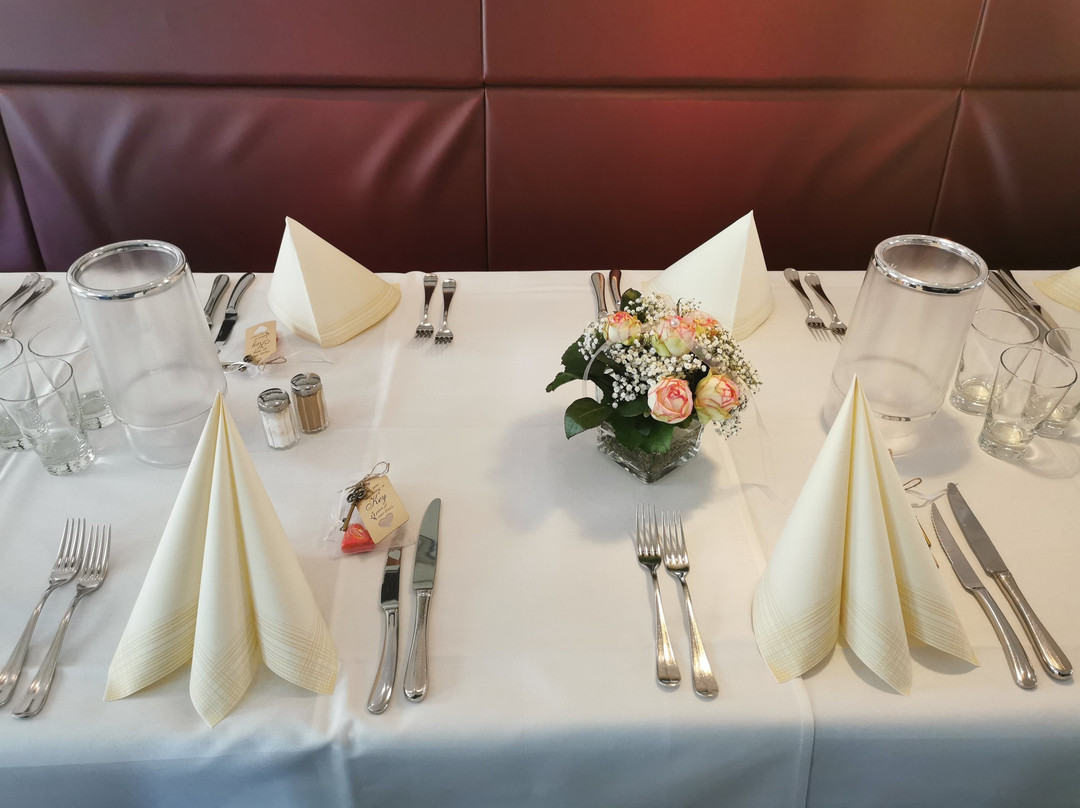 Laguna Restaurant