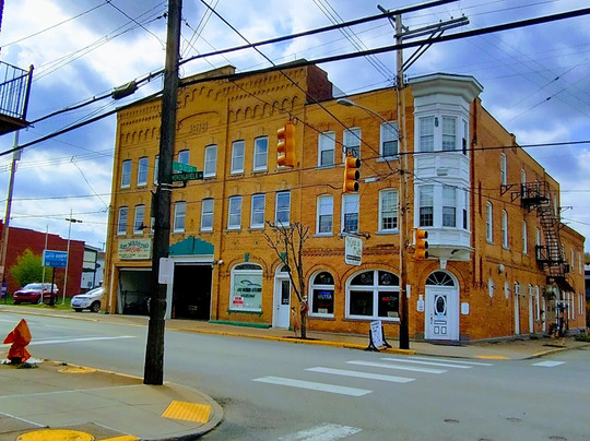 Glassport餐馆和美食-Max and Odies