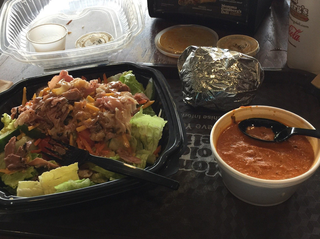 Momma Goldberg's Deli