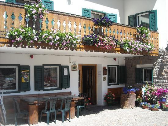 Albergo Sott' Pie-官方