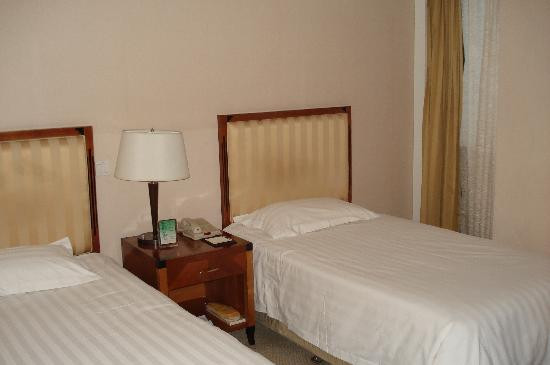 中福大酒店主图