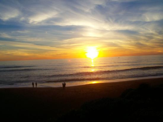 月亮石沙滩-坎布里亚必去景点