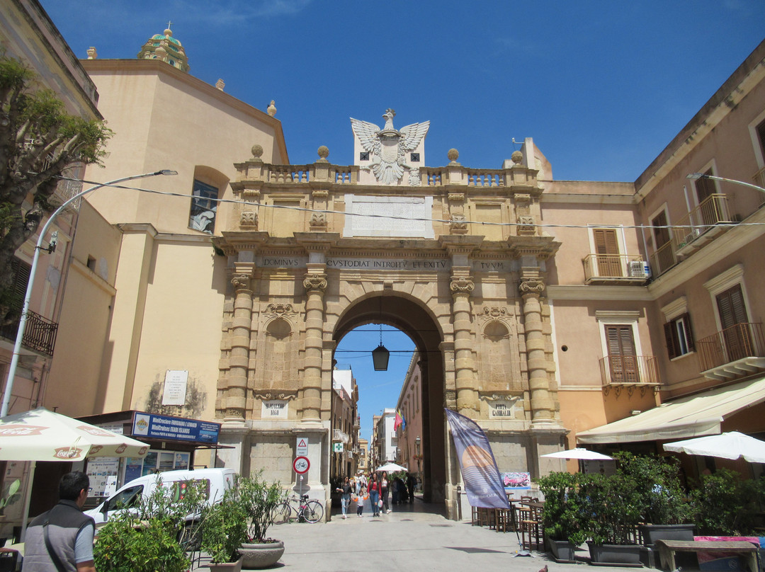 Porta Garibaldi-马尔萨拉必去景点