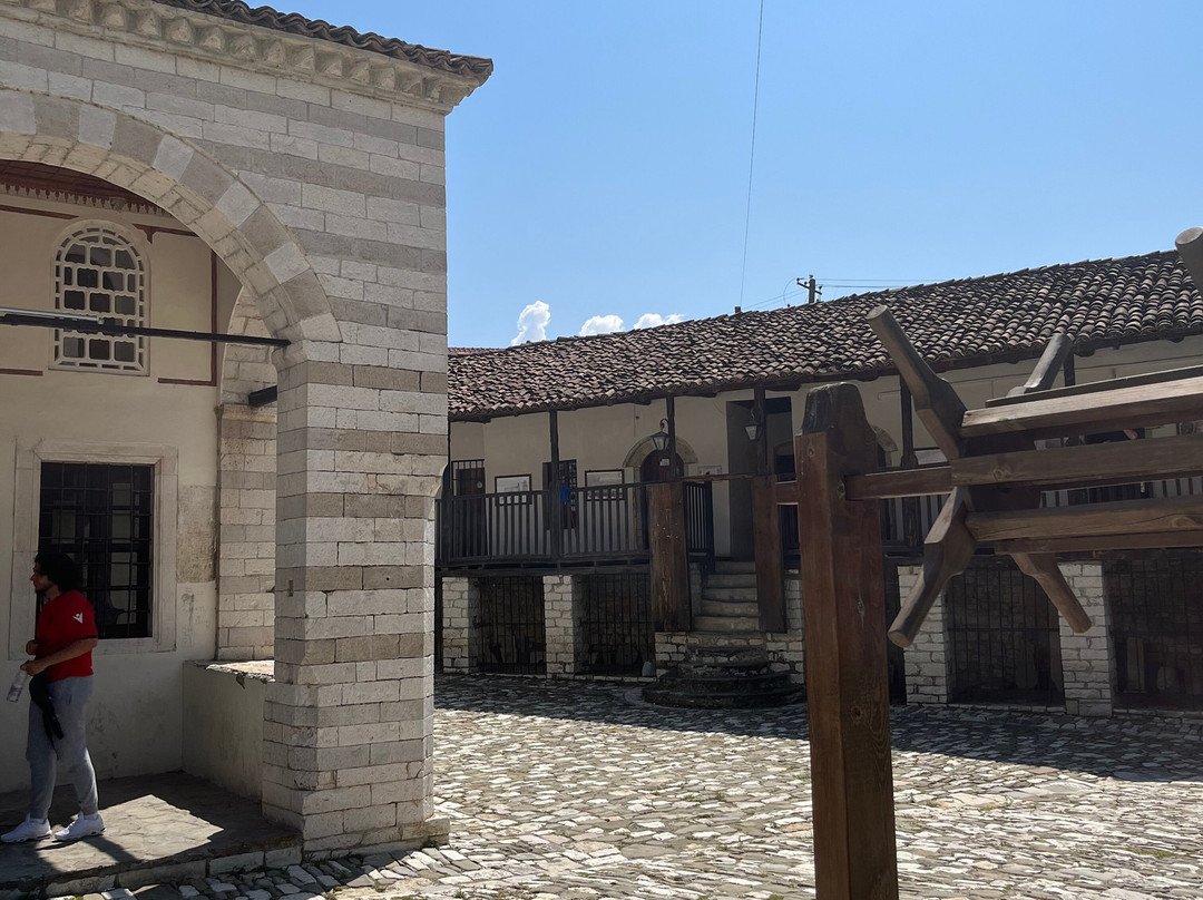 Berat City Tours景点图片