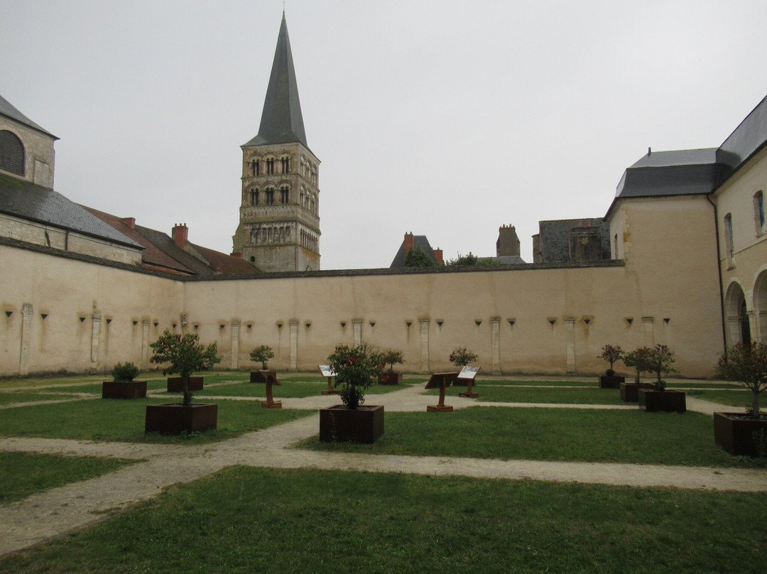 Le Prieuré Bénédictin de La Charité-sur-Loire景点图片