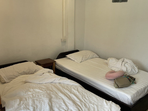 Sabaidee Nongkiaw River View