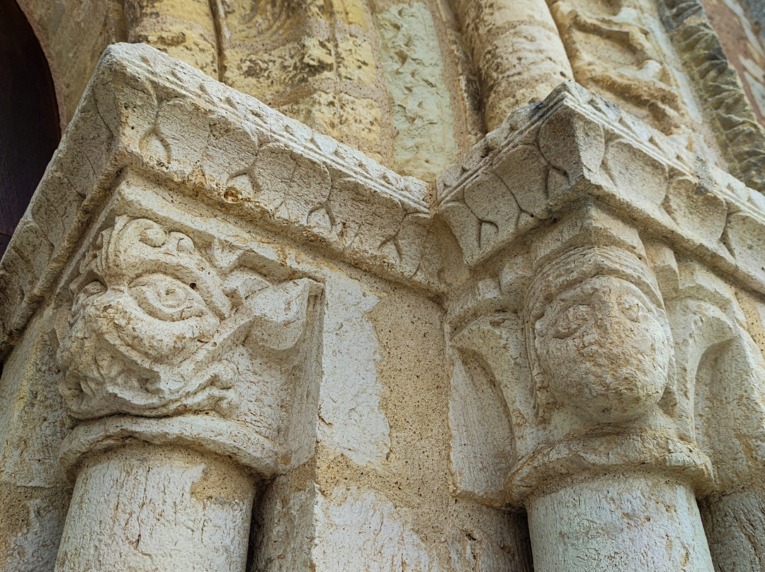 Église Saint-Lubin à Landes-le-Gaulois