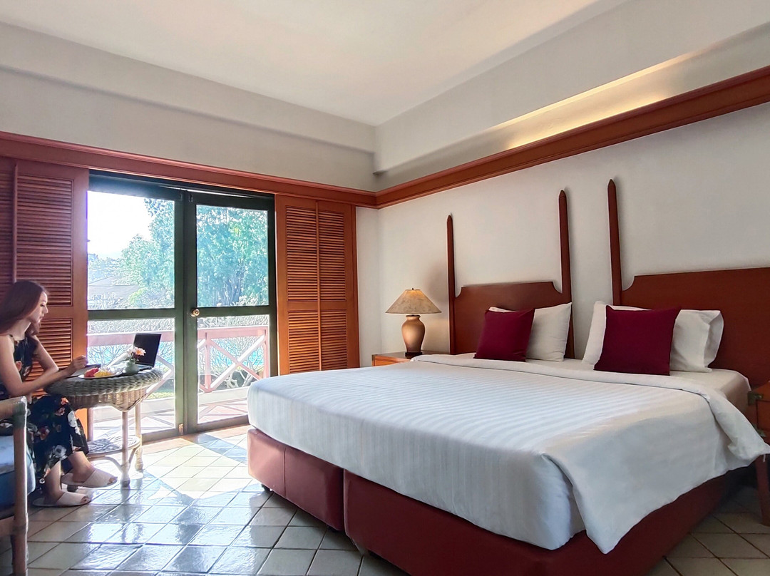 帝国温泉休闲度假村主图