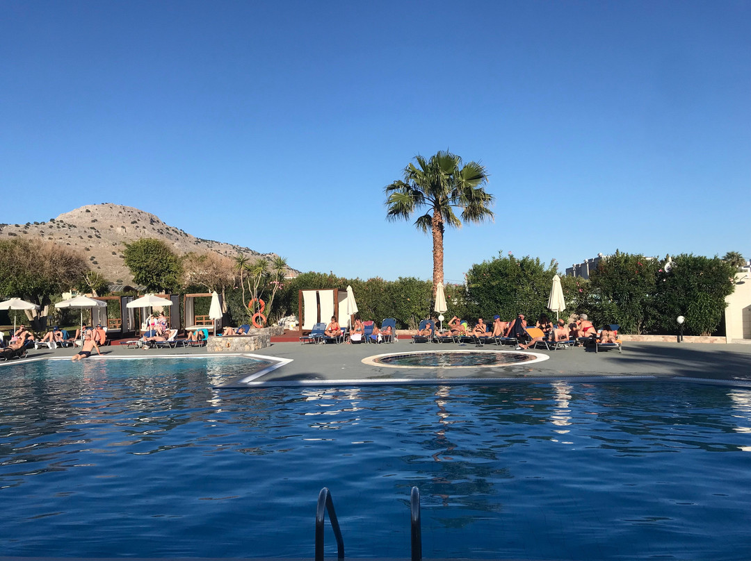 Lardos Bay Hotel主图