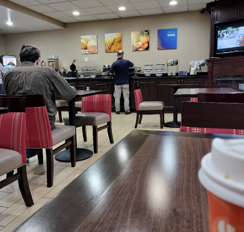 Comfort Inn Warren主图