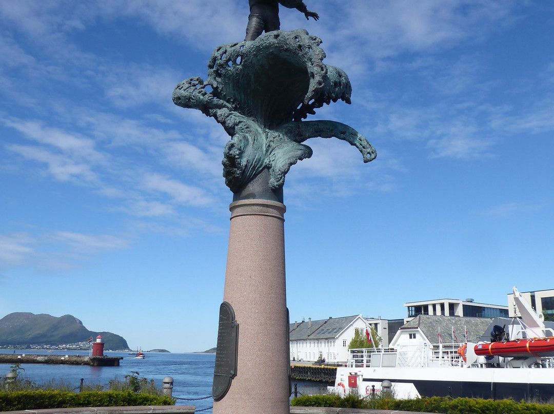 Memorial Shetland Bus景点图片