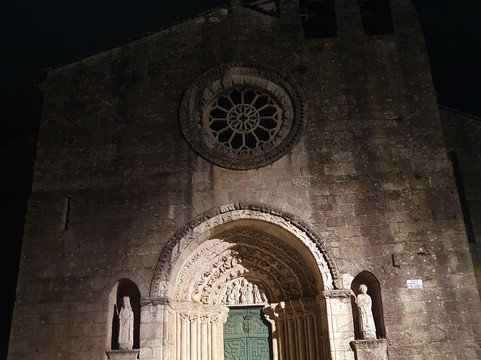 Iglesia de Santa Maria del Azogue-Betanzos必去景点
