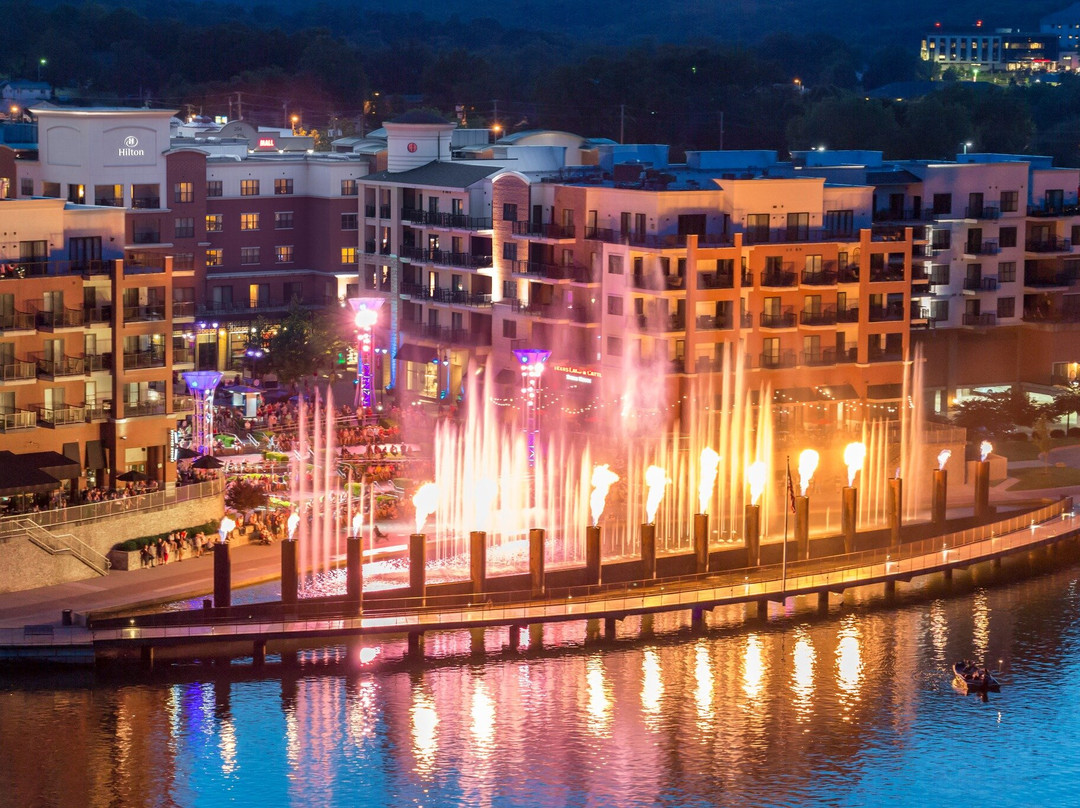 Branson Landing Fountain Show-布兰森必去景点