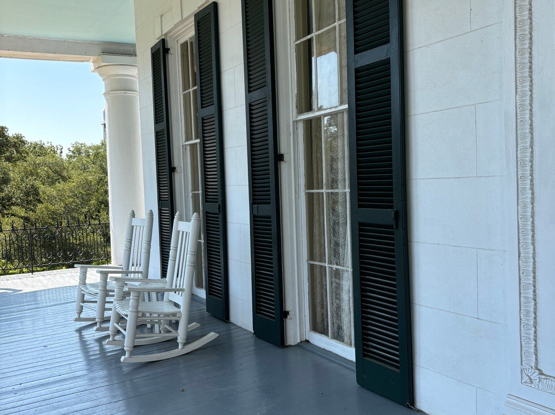 Dunleith Historic Inn by J Collection Hotels景点图片