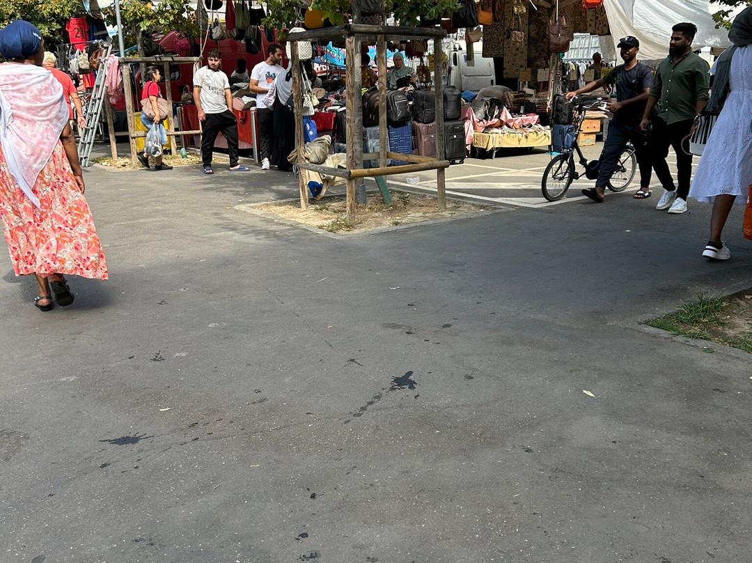 Mercato Settimanale Martedì-米兰必去景点