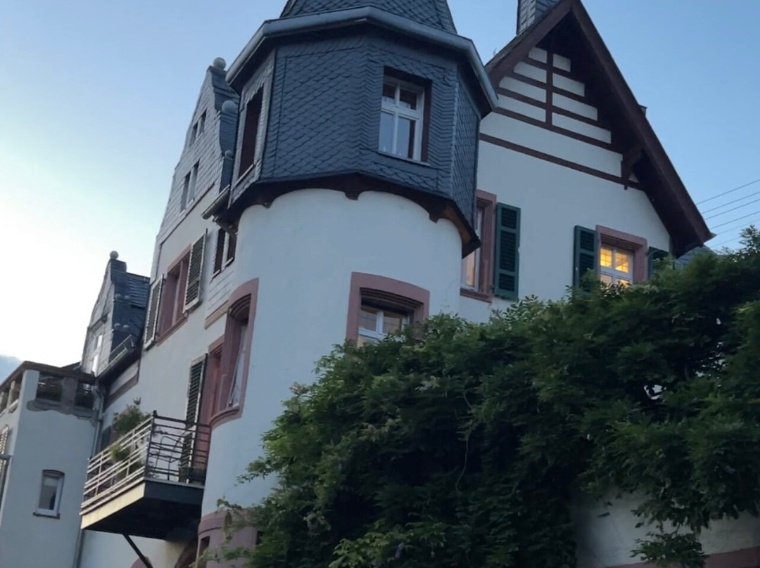 Wohnen im Ehemaligen Burghotel主图