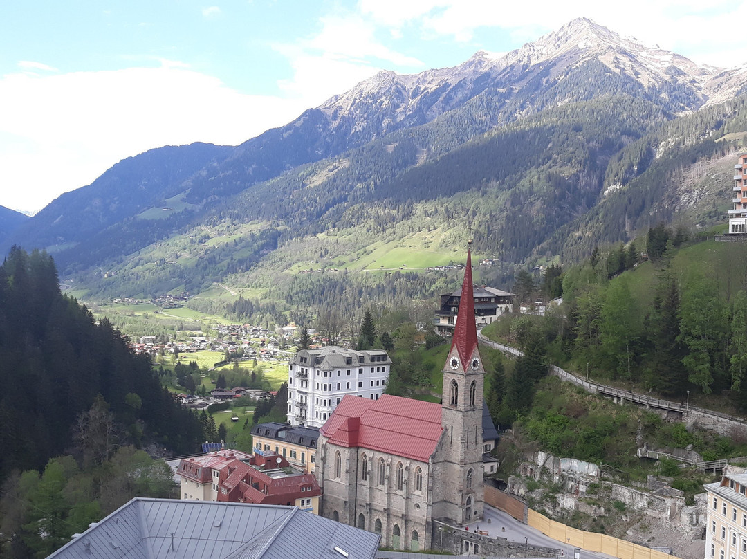 Urban Nature Bad Gastein - Badeschloss