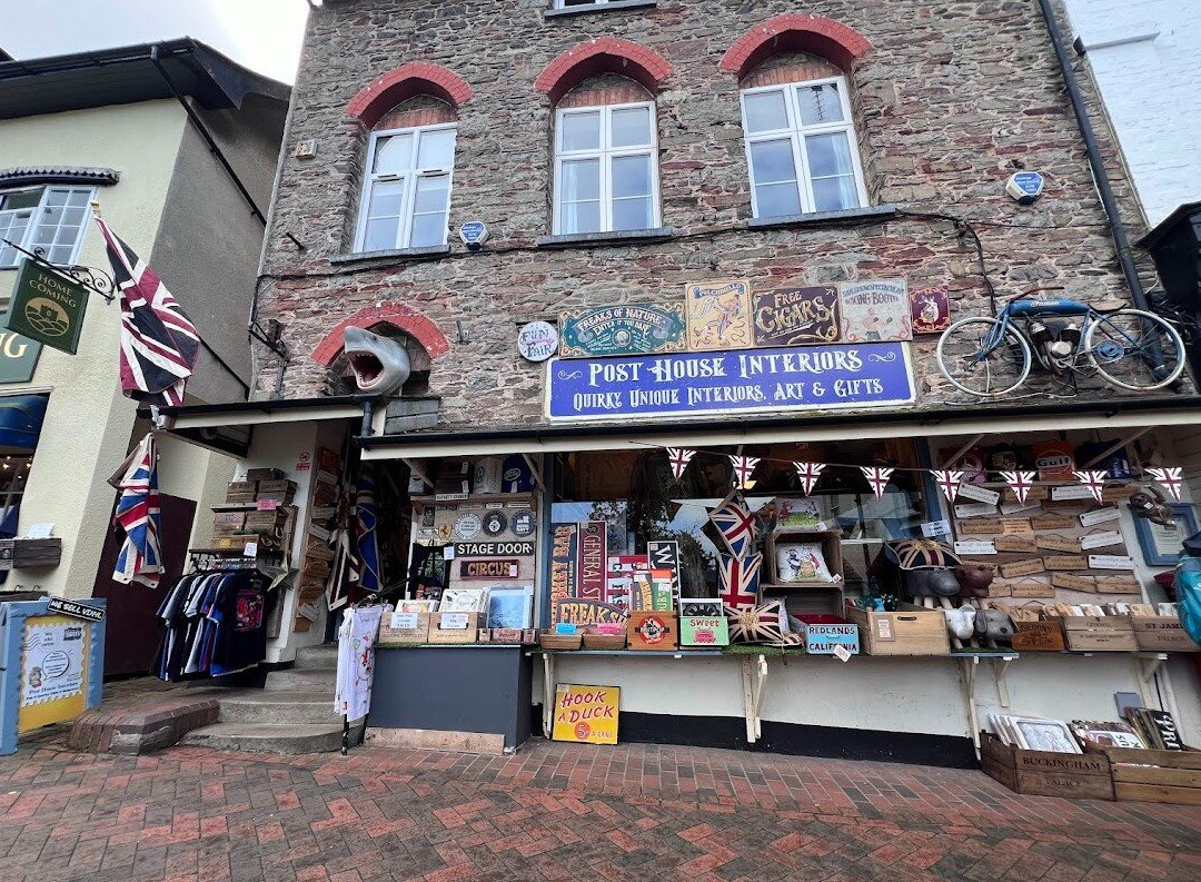 Highcliffe House主图