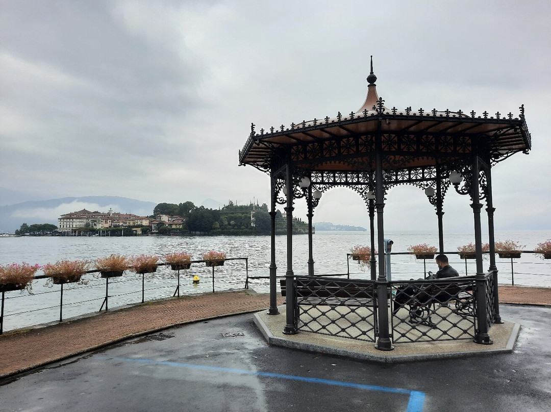 丽都拉佩拉尼拉酒店主图