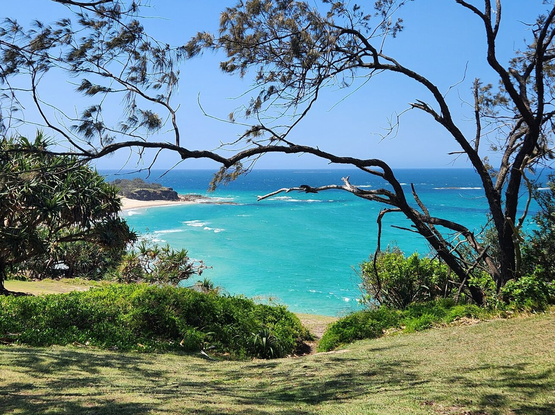 Point Lookout Beach景点图片