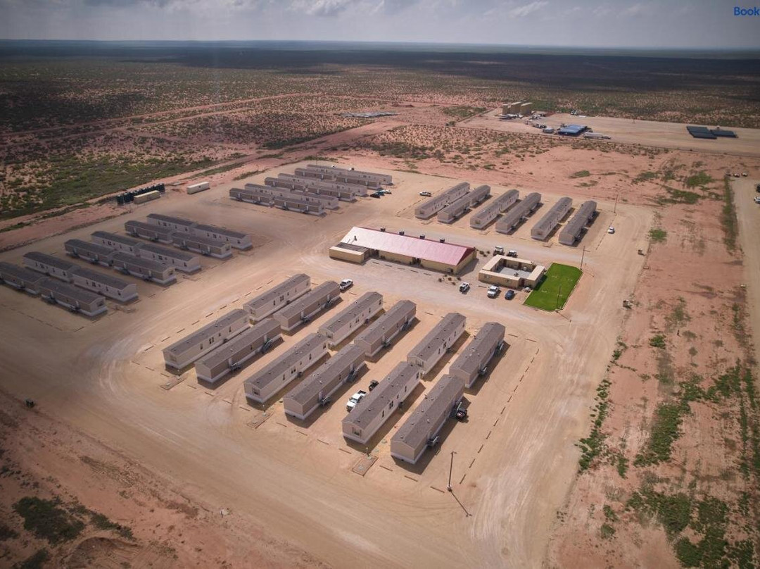 Ellipse Global Lodge