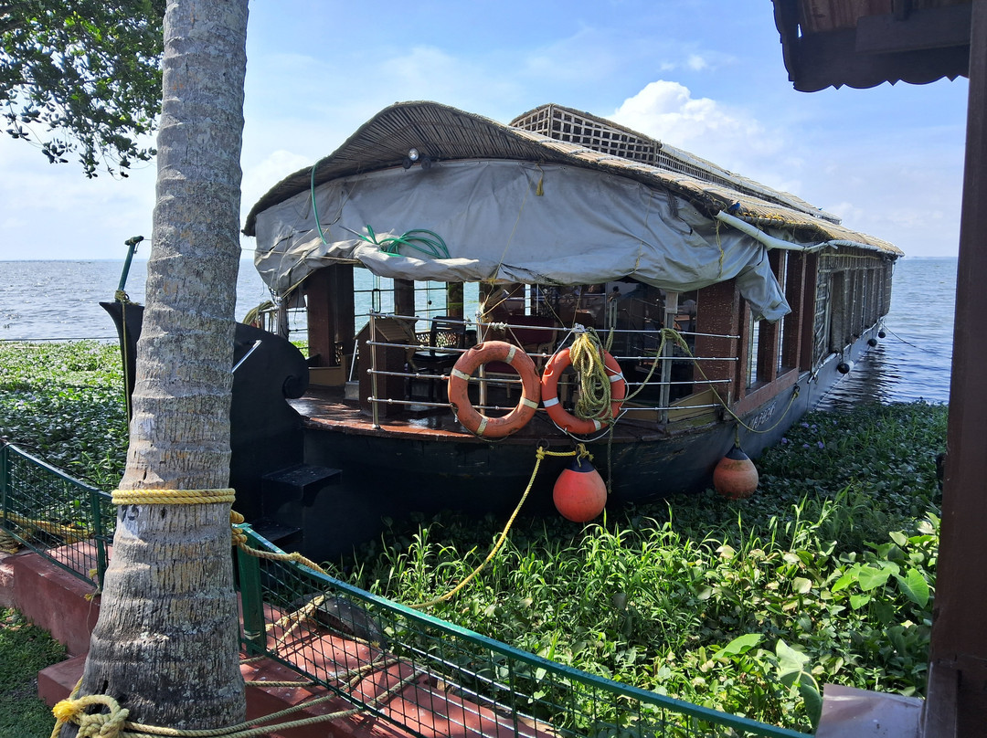 Abad Whispering Palms主图