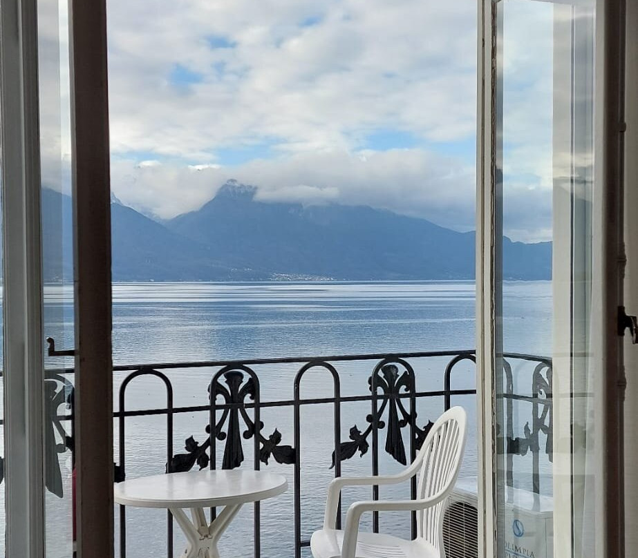 艾克森耶大酒店主图