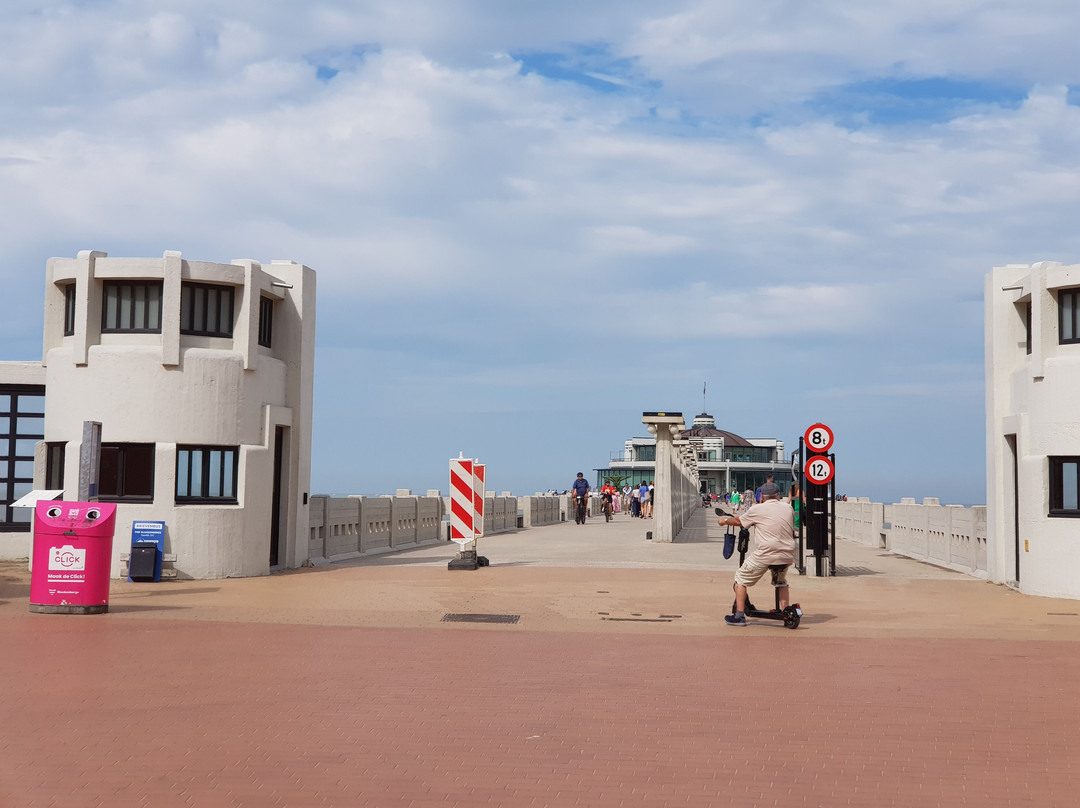 Belgium Pier-布朗肯堡必去景点