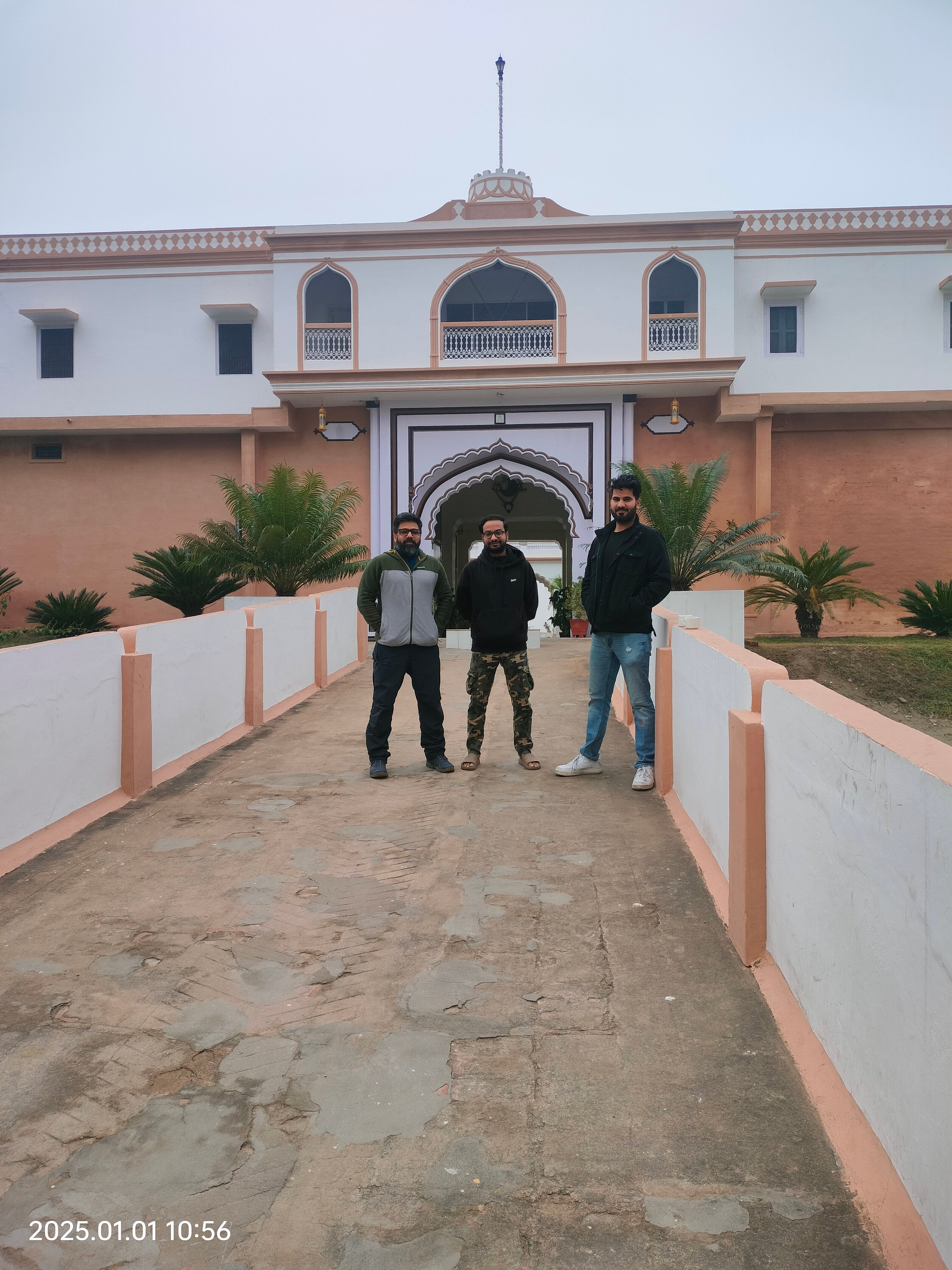 Mud Fort - Kuchesar-浴室