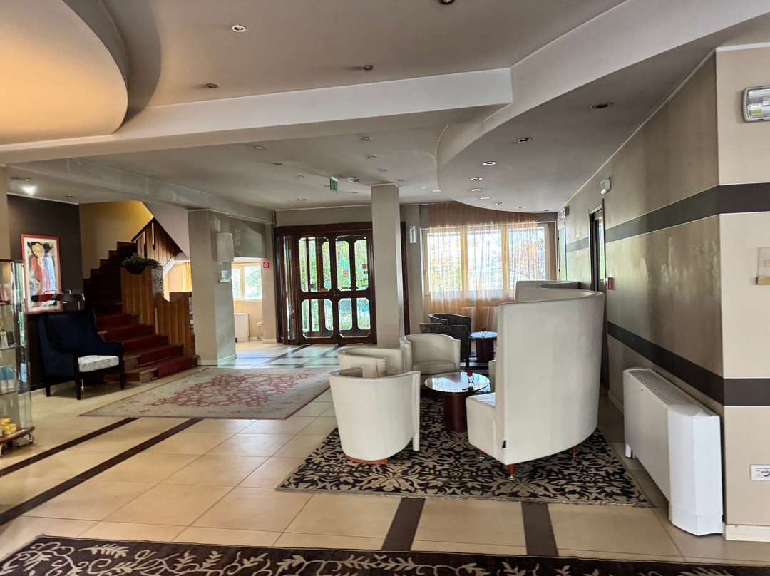 丽兹阿瓜嘉尔梅温泉酒店主图