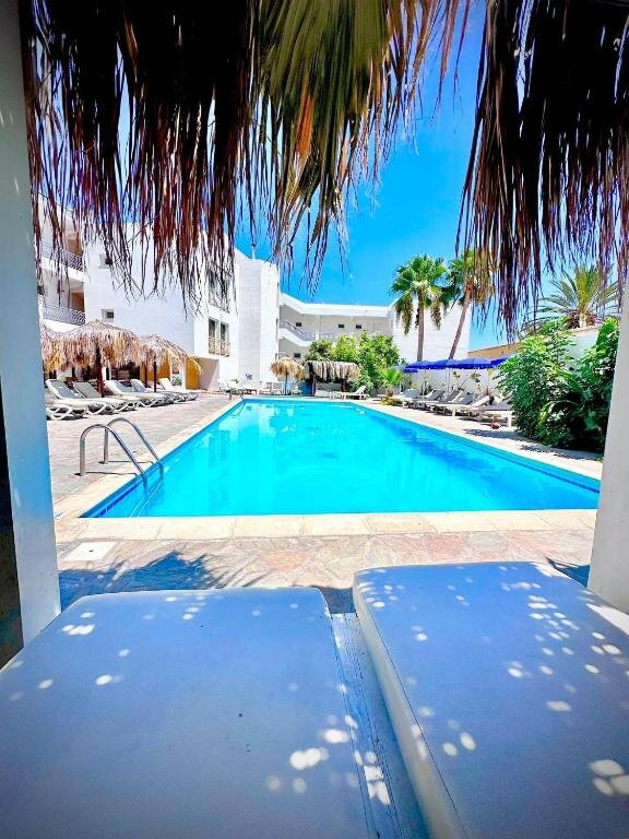 Antonis G Apartment Hotel主图