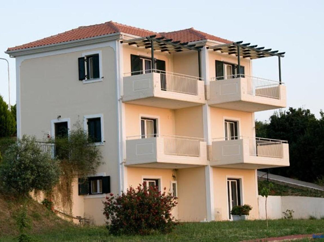 Emilios Villas